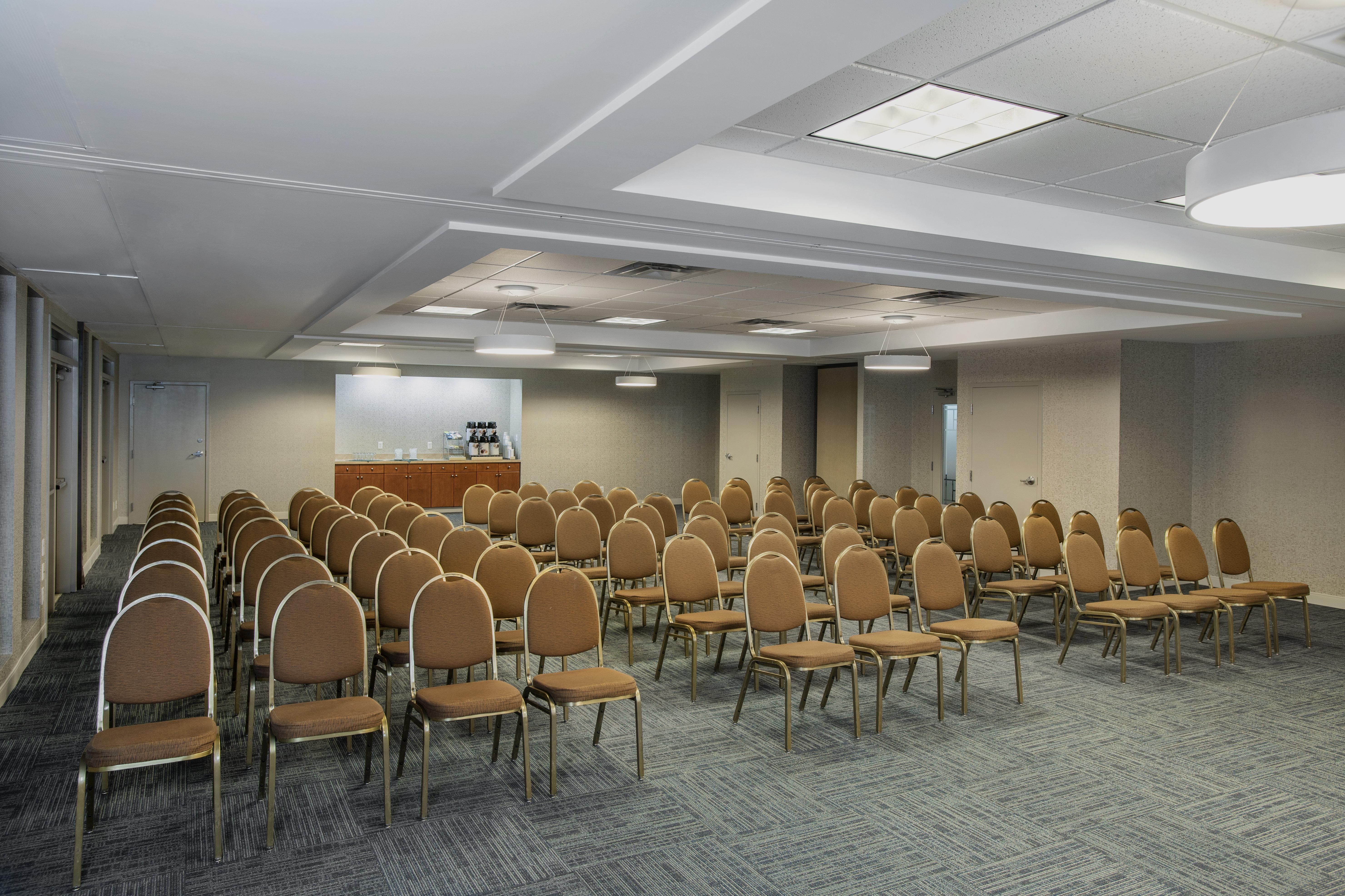 Holiday Inn Express & Suites Medicine Hat By Ihg Εξωτερικό φωτογραφία