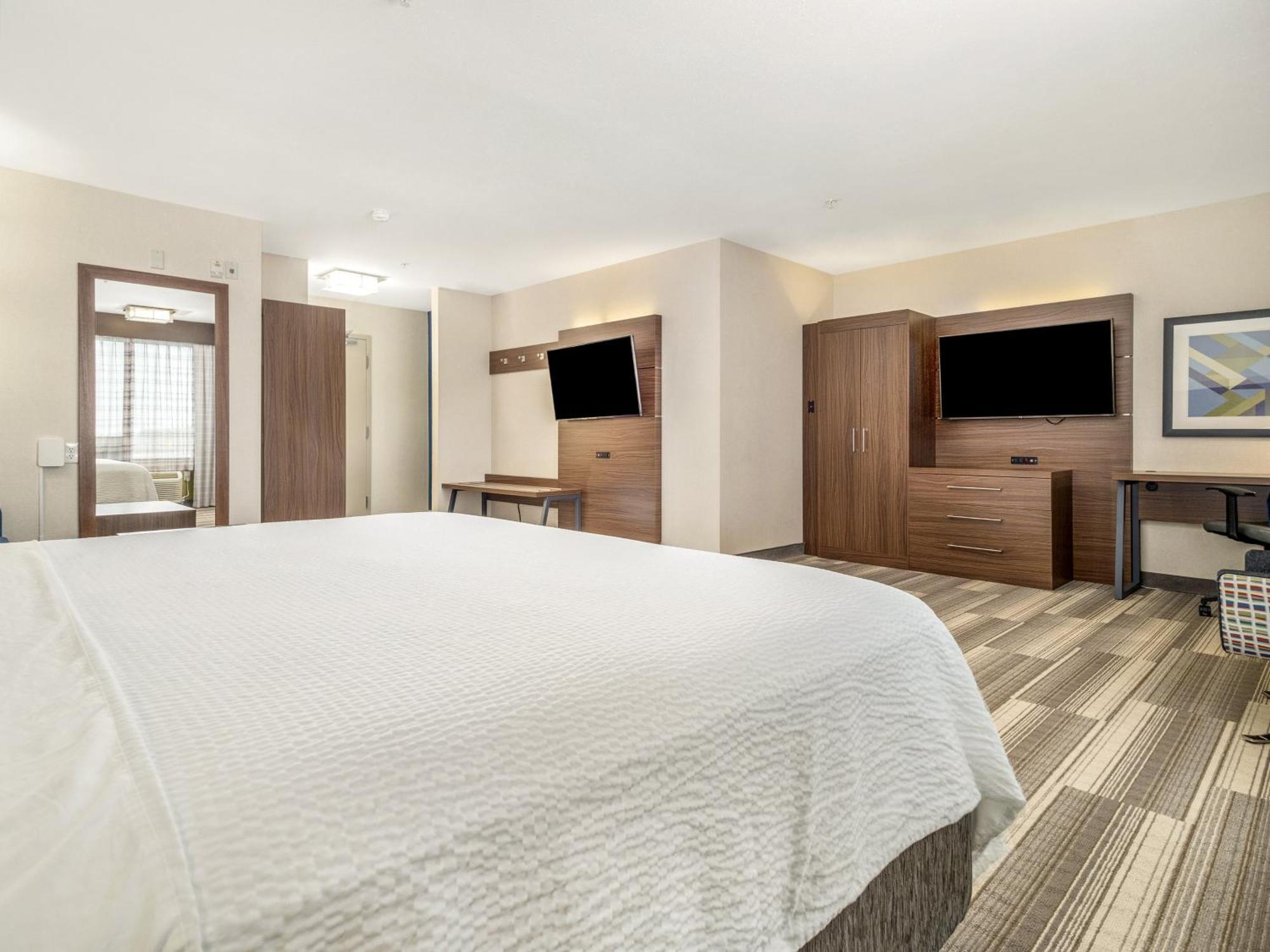 Holiday Inn Express & Suites Medicine Hat By Ihg Εξωτερικό φωτογραφία