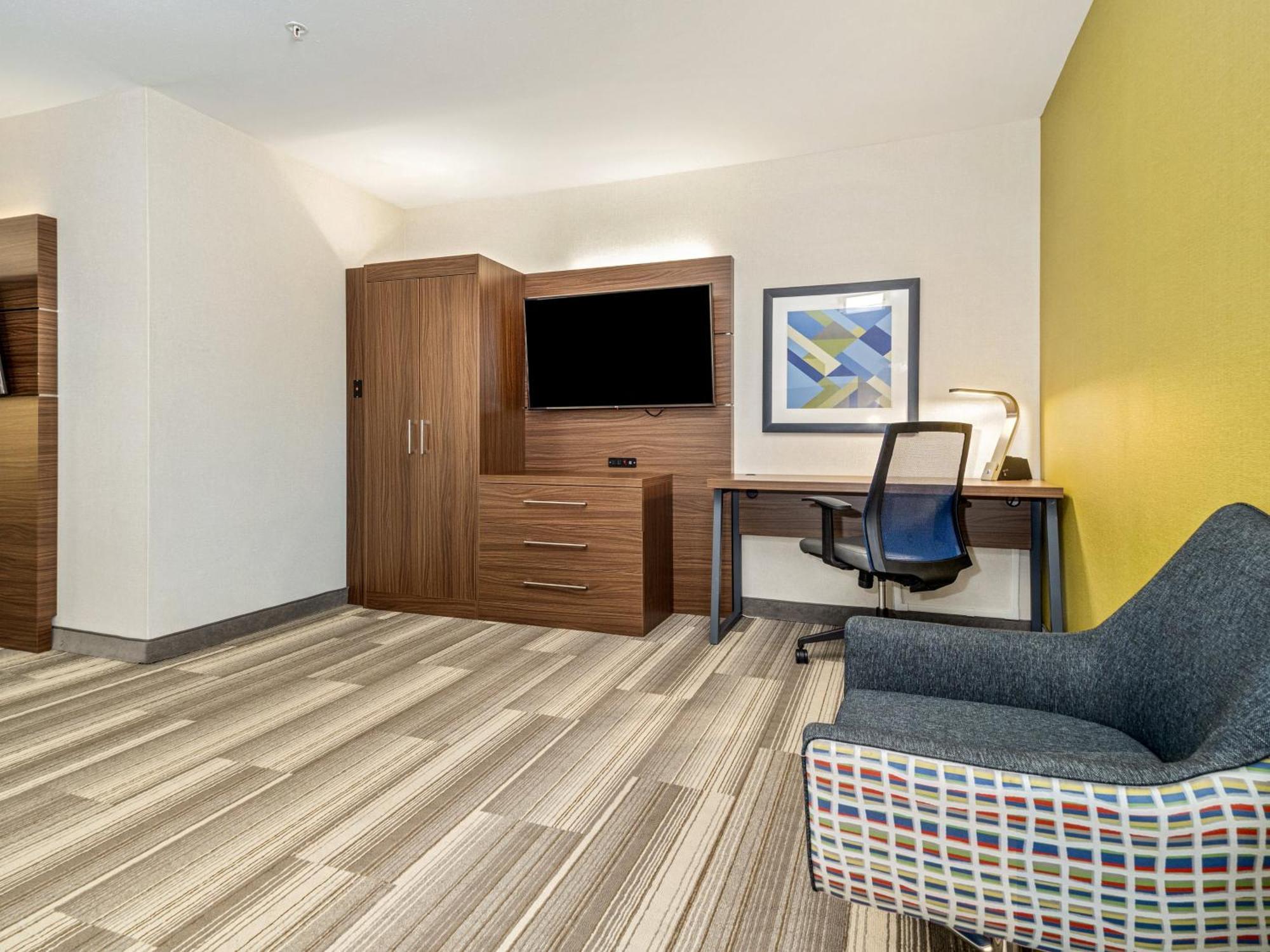 Holiday Inn Express & Suites Medicine Hat By Ihg Εξωτερικό φωτογραφία