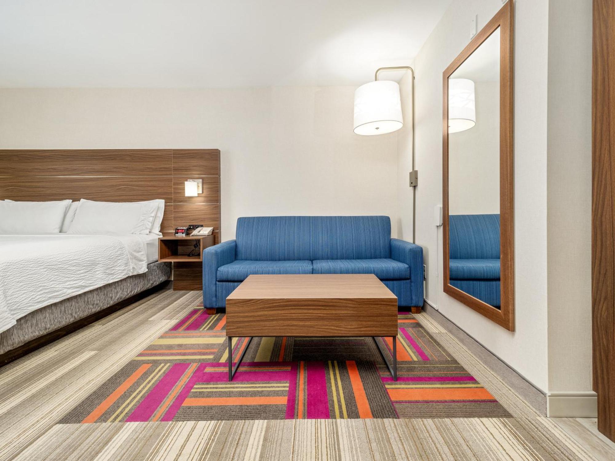 Holiday Inn Express & Suites Medicine Hat By Ihg Εξωτερικό φωτογραφία