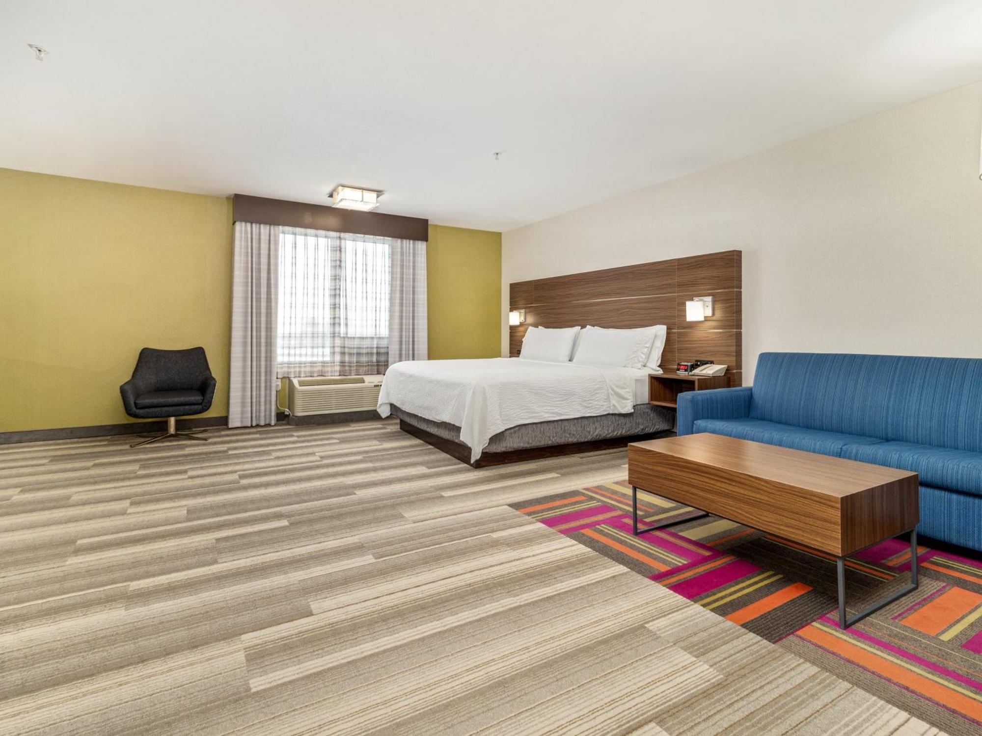 Holiday Inn Express & Suites Medicine Hat By Ihg Εξωτερικό φωτογραφία