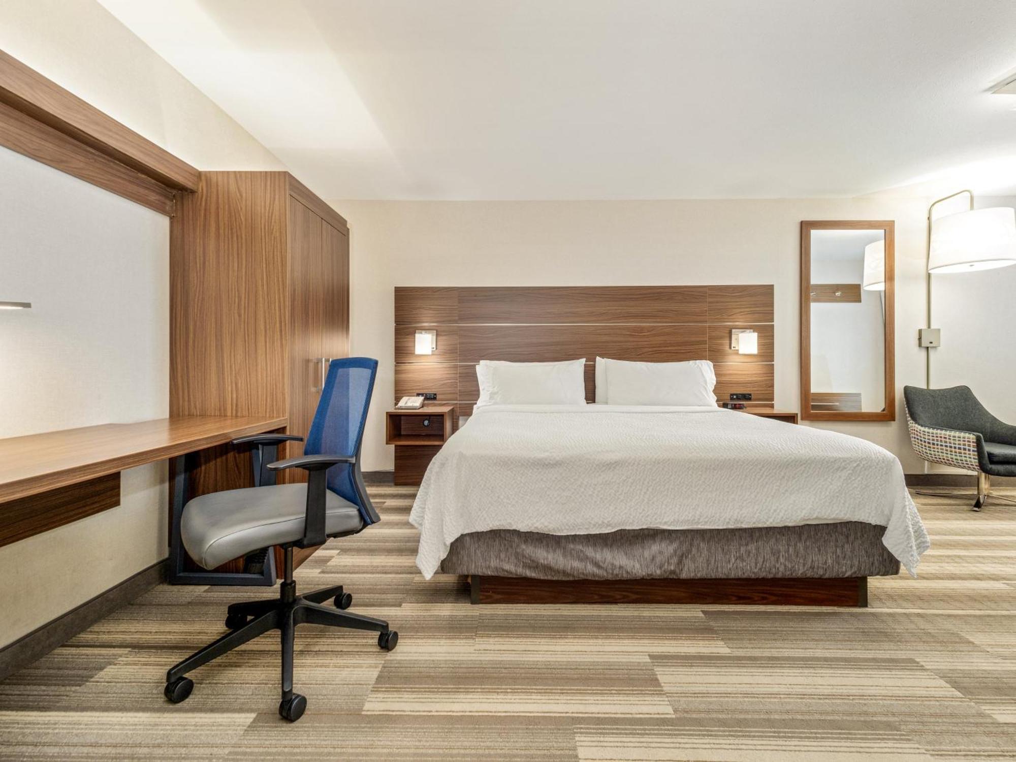 Holiday Inn Express & Suites Medicine Hat By Ihg Εξωτερικό φωτογραφία